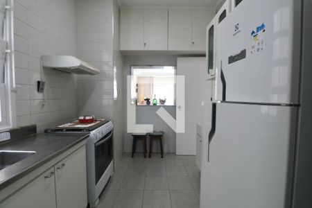 Apartamento para alugar com 130m², 3 quartos e 1 vaga Apartamento para alugar com 130m², 3 quartos e 1 vagaCozinha