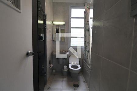 Apartamento para alugar com 130m², 3 quartos e 1 vaga Apartamento para alugar com 130m², 3 quartos e 1 vagaBanheiro Social