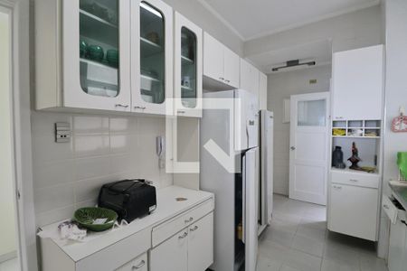 Apartamento para alugar com 130m², 3 quartos e 1 vaga Apartamento para alugar com 130m², 3 quartos e 1 vagaCozinha