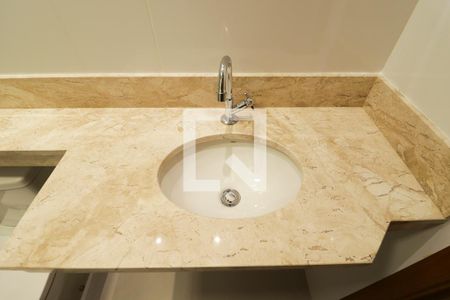 Apartamento à venda com 54m², 2 quartos e 1 vaga Apartamento à venda com 54m², 2 quartos e 1 vagaBanheiro Social