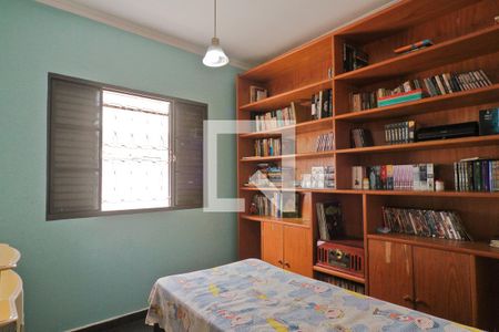 Quarto 2 de casa para alugar com 3 quartos, 200m² em Jardim Mangalot, São Paulo