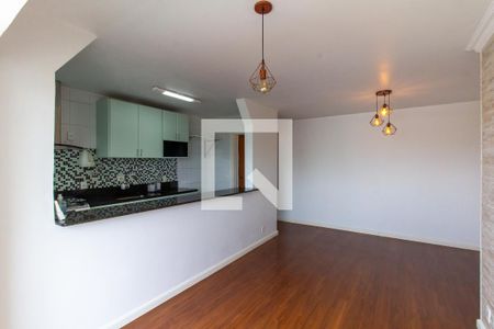 Sala de apartamento para alugar com 3 quartos, 76m² em Vila Pompéia, São Paulo