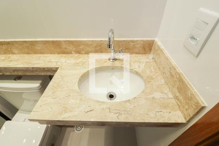 Apartamento à venda com 59m², 2 quartos e 1 vaga Apartamento à venda com 59m², 2 quartos e 1 vagaBanheiro Social