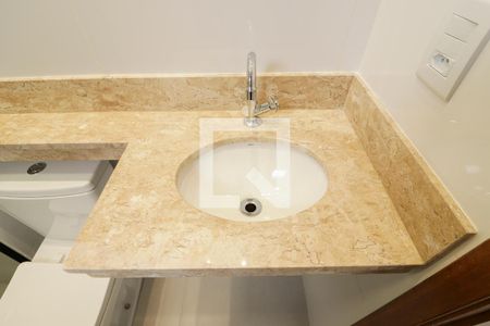 Apartamento à venda com 59m², 2 quartos e 1 vaga Apartamento à venda com 59m², 2 quartos e 1 vagaBanheiro Social