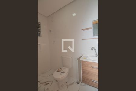 Banheiro de casa de condomínio para alugar com 1 quarto, 26m² em Vila Formosa, São Paulo