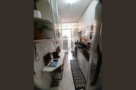 Cozinha de apartamento para alugar com 2 quartos, 65m² em Jardim Jaqueline, São Paulo