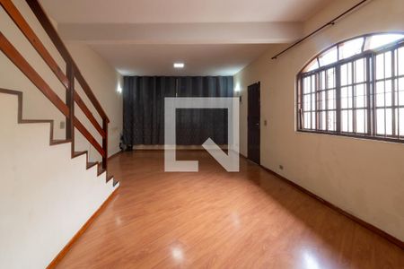 Sala de casa para alugar com 3 quartos, 256m² em Jardim Colibri, Cotia