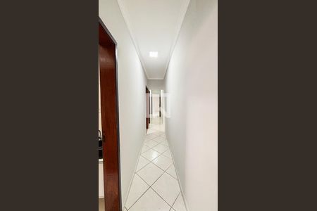 Corredor de casa à venda com 3 quartos, 215m² em Vila Claudio, Santo André