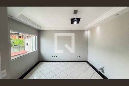 Sala de casa à venda com 3 quartos, 215m² em Vila Claudio, Santo André