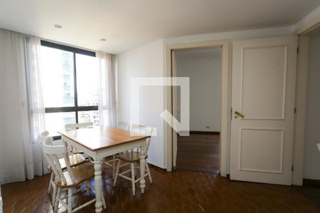 Apartamento para alugar com 260m², 4 quartos e 4 vagas Apartamento para alugar com 260m², 4 quartos e 4 vagascopa