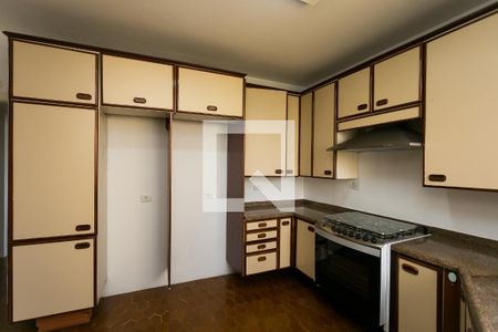Apartamento para alugar com 260m², 4 quartos e 4 vagas Apartamento para alugar com 260m², 4 quartos e 4 vagasCozinha