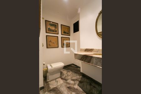 Apartamento para alugar com 260m², 4 quartos e 4 vagas Apartamento para alugar com 260m², 4 quartos e 4 vagasLavabo