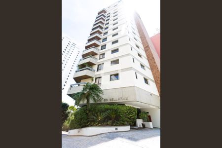 Apartamento para alugar com 260m², 4 quartos e 4 vagas Apartamento para alugar com 260m², 4 quartos e 4 vagasFachada do bloco