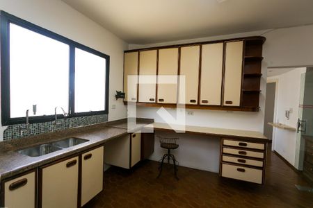 Apartamento para alugar com 260m², 4 quartos e 4 vagas Apartamento para alugar com 260m², 4 quartos e 4 vagasCozinha