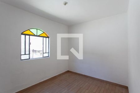 Quarto 1 de casa para alugar com 2 quartos, 75m² em São Salvador, Belo Horizonte