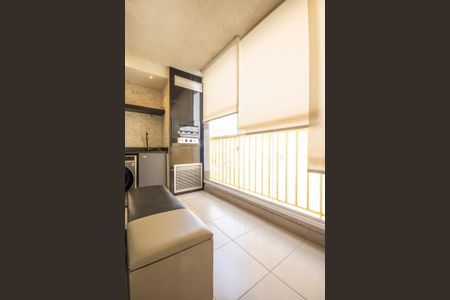 Sacada de apartamento à venda com 2 quartos, 56m² em Bela Vista, Osasco