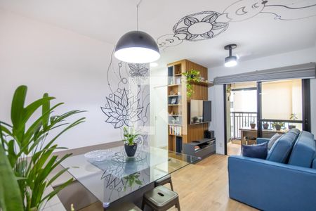 Sala de apartamento à venda com 2 quartos, 62m² em Continental, Osasco