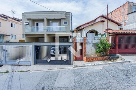 Vista Sala de casa para alugar com 2 quartos, 70m² em Vila Cavaton, São Paulo