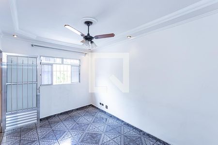 Sala de casa para alugar com 2 quartos, 70m² em Vila Cavaton, São Paulo