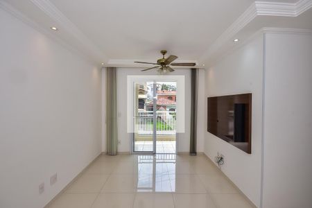 Sala de apartamento para alugar com 3 quartos, 76m² em Jardim Bom Tempo, Taboão da Serra