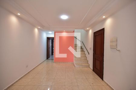 Sala de casa para alugar com 2 quartos, 80m² em Jardim Santa Terezinha, Taboão da Serra