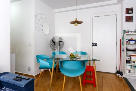 Sala de apartamento para alugar com 2 quartos, 46m² em Parque Reboucas, São Paulo