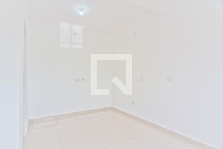 Quarto  de casa para alugar com 2 quartos, 70m² em Vila Zat, São Paulo