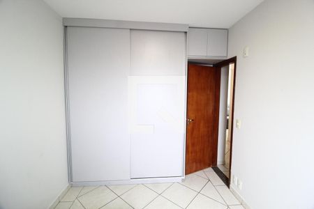 Quarto de apartamento para alugar com 2 quartos, 68m² em Santa Mônica, Uberlândia