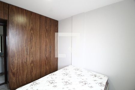 Suite de apartamento para alugar com 2 quartos, 68m² em Santa Mônica, Uberlândia