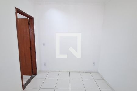 Quarto de casa para alugar com 3 quartos, 90m² em Engenho do Porto, Duque de Caxias