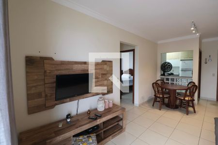 Sala de apartamento para alugar com 2 quartos, 62m² em Jardim Las Palmas, Guarujá