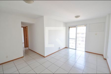 Apartamento à venda com 65m², 2 quartos e 1 vagaSala