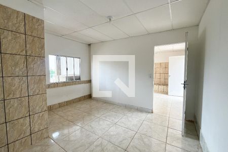 Quarto de casa para alugar com 1 quarto, 60m² em Vila Zat, São Paulo