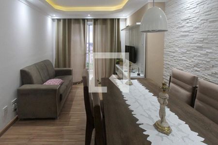 Sala de apartamento para alugar com 2 quartos, 63m² em Vila Paulo Silas, São Paulo