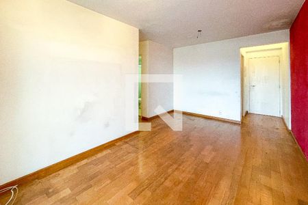 Sala de apartamento à venda com 2 quartos, 72m² em Vila Madalena, São Paulo