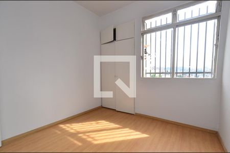 Quarto1 de apartamento à venda com 3 quartos, 100m² em Santo Antônio, Belo Horizonte