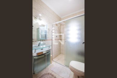 Casa à venda com 150m², 3 quartos e 5 vagas Casa à venda com 150m², 3 quartos e 5 vagasBanheiro da Suíte