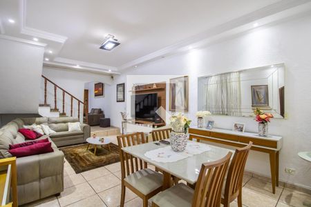 Sala de Estar de casa à venda com 3 quartos, 150m² em Km 18, Osasco