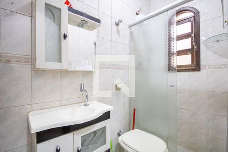 Casa à venda com 150m², 3 quartos e 5 vagas Casa à venda com 150m², 3 quartos e 5 vagasBanheiro 2