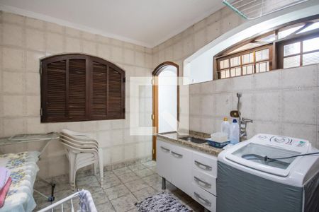 Casa à venda com 150m², 3 quartos e 5 vagas Casa à venda com 150m², 3 quartos e 5 vagasÁrea de Serviço