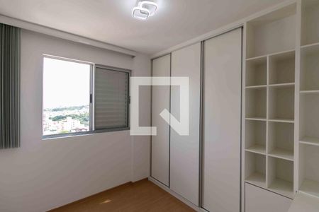 Quarto 1 de apartamento para alugar com 3 quartos, 106m² em Castelo, Belo Horizonte