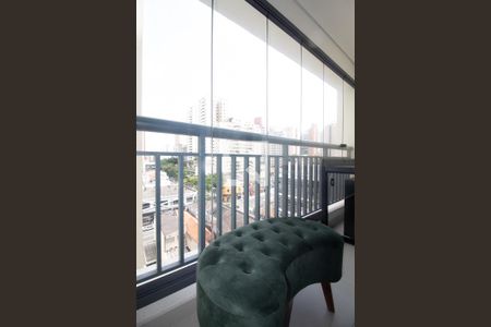 Varanda de kitnet/studio para alugar com 1 quarto, 25m² em Pinheiros, São Paulo