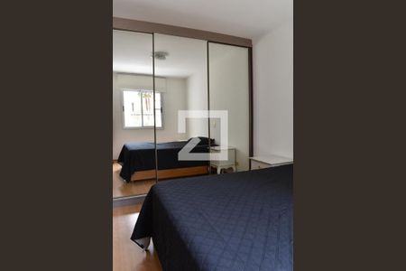 Suíte de apartamento para alugar com 3 quartos, 74m² em Cabral, Curitiba