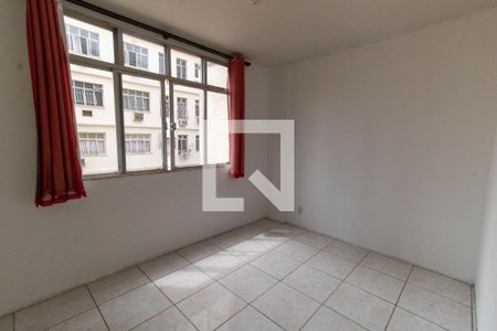 Quarto 1 de apartamento para alugar com 2 quartos, 70m² em Icaraí, Niterói