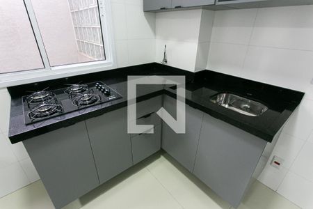 Cozinha de apartamento para alugar com 1 quarto, 28m² em Vila Matilde, São Paulo