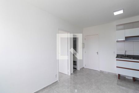 Sala/Cozinha de apartamento para alugar com 2 quartos, 33m² em Vila Pierina, São Paulo