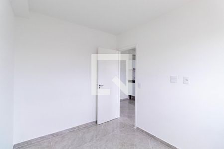 Quarto 1 de apartamento para alugar com 2 quartos, 33m² em Vila Pierina, São Paulo