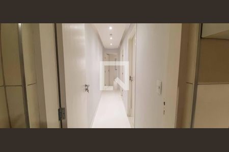 Corredor de casa para alugar com 3 quartos, 140m² em Jaguaribe, Osasco