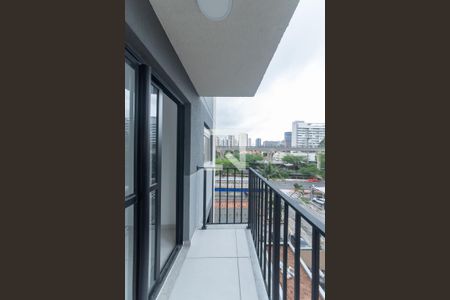 Varanda de kitnet/studio para alugar com 1 quarto, 28m² em Campo Belo, São Paulo