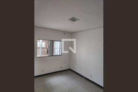 Quarto de casa para alugar com 1 quarto, 150m² em Tupi, Belo Horizonte